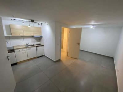 SOFORT EINZIEHEN! - Charmante 1,5-Zimmer-Souterrainwohnung in Oberneuching!