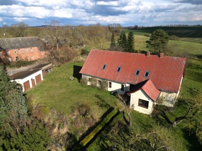 Großzügiges Bauernhaus mit schönem Grundstück und Ausbaupotenzial im Speckgürtel von Teterow
