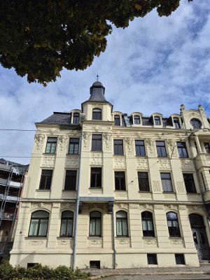 - ERSTBEZUG NACH SANIERUNG - Gemütliche 3-Zimmer-Wohnung mit neuer Einbauküche und Balkon