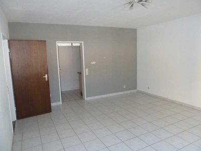 Attraktive 2-Zimmer-Erdgeschosswohnung, zentrumsnaher Lage, frei