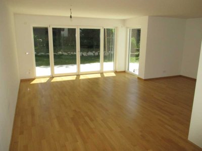 Schöne 3-Zi.-Whg. mit Terrasse im EG