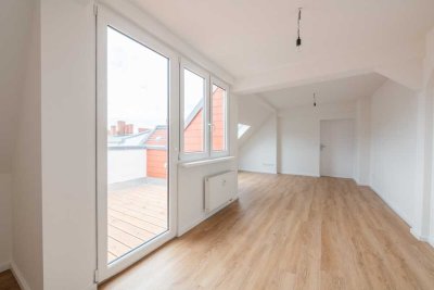 Erstbezug: Lichtdurchflutete Dachgeschoss-Wohnung mit Terrasse, moderner Ausstattung und in Top-Lage