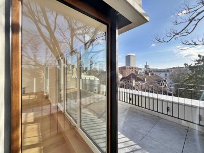 Neubau-Penthouse für Soforbezug!  Sonnenterrasse mit Ausblick auf die Frankfurter Skyline+Park