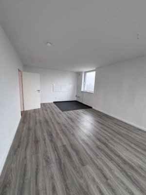WE 1-8-3    2 Raum Wohnung mit großem Balkon - frei sofort