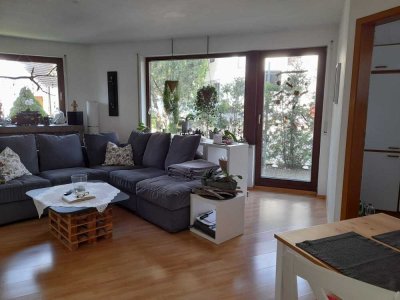 Schöne 2 Zimmer Wohnung mit Terrasse