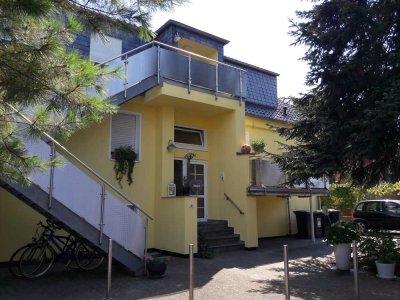 Schöne und ruhig gelegene Dachgeschoß-Wohnung in Köln-Holweide sucht neue Mieter