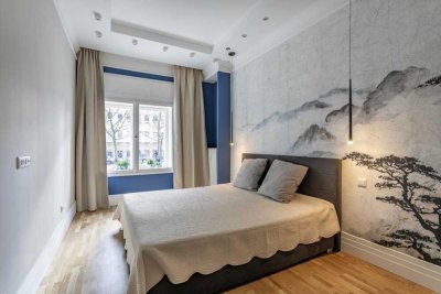 Wunderschöne komplett neu sanierte Altbauwohnung mit Süd-Balkon