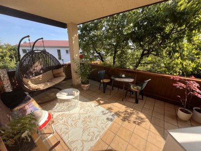 Geräumiges WG-Zimmer in ruhiger Lage mit Balkon zu vermieten