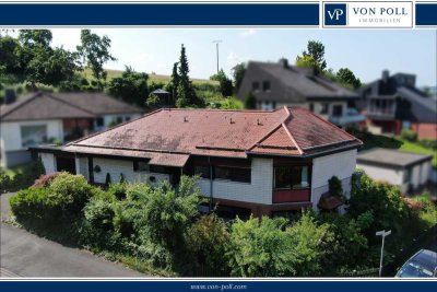 Großzügiges Architekten-Einfamilienhaus mit Einliegerwohnung und Kachelofen
