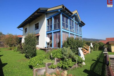 2-Familienhaus in Klagenfurt Land mit Wintergarten &amp; Pool