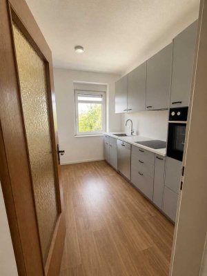4-Zimmer-Wohnung in München Moosach / WG geeignet