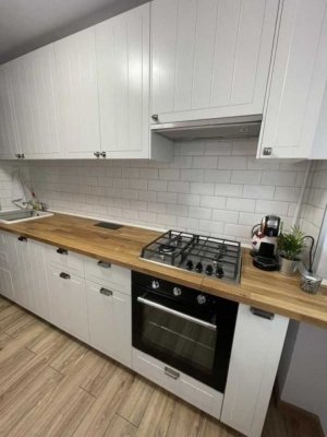 Exklusive, sanierte 2-Raum-Wohnung mit Balkon und EBK in Worms