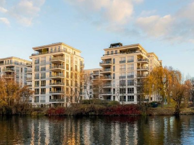Urban wohnen am Ufer der Spree in 5-Zimmer-Terrassenwohnung