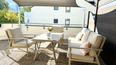 3 ZKB mit Terrasse, Fernblick, Einbauküche und TG Stellplatz ODER 3Zimmer WG Option ab 500Euro