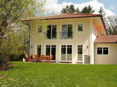 Feldafing - Villa Anna - Neuwertige mediterrane 9 Zimmer Villa auf großem Parkgrund zu vermieten