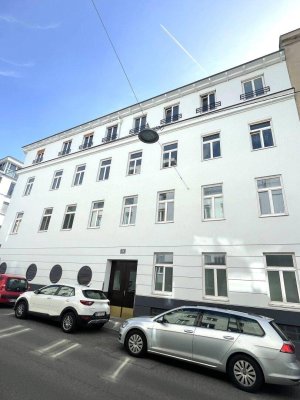 Charmante 2 Zimmer Wohnung, 45m² Altbauwohnung, 2 Zimmer, Einbauküche &amp; Lift für nur 259.000€
