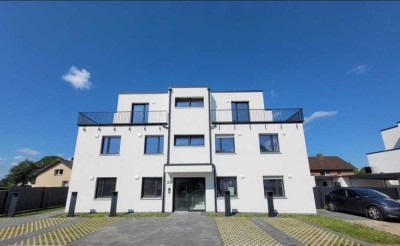 Exklusive 2-Zimmer Penthouse-Wohnung mit Balkon in Lichtenau