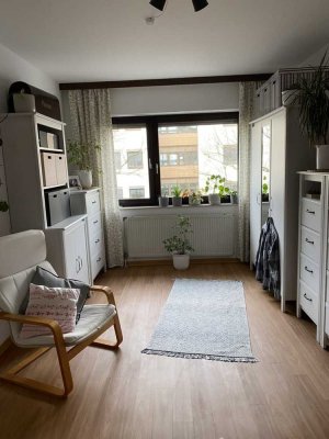 Helle 3-Zimmer Wohnung mit Balkon in Gießen nahe Schwanenteich