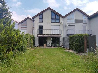 Charmantes Reihenmittelhaus mit riesigem (Ausbau)Potenzial und Garage