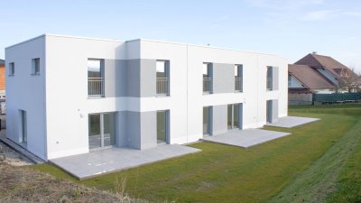 Schlüsselfertig &amp; provisionsfrei: Hochwertiges Eckreihenhaus zum Erstbezug
