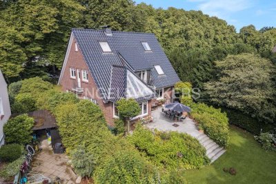 Wohnen am Wasser – Charmantes Familienhaus mit Seeblick und Stil