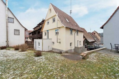 Charmantes Zweifamilienhaus in Nagold-Emmingen