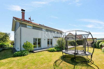 Idyllisch gelegenes freistehendes Einfamilienhaus mit großem Garten am Ortsrand von NT-Raidwangen
