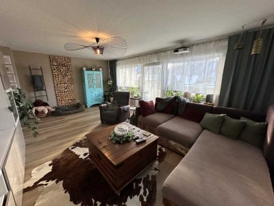 Großzügige Terrasse, 4 Zimmer WHG mit SP in ruhiger Lage von Kuppenheim