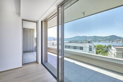 Panorama Living - Luxuriöse 2 Zimmer Wohnung mit Traum Seeblick!!