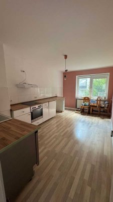 Helle 3-Zimmer-Wohnung mit Wohnküche - provisonsfrei