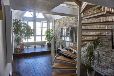 Helle Maisonette Wohnung mit Dachterrasse und Kamin