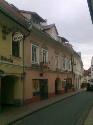 Ansprechende 2-Zimmer-DG-Wohnung mit Einbauküche in Feldkirchen in Kärnten