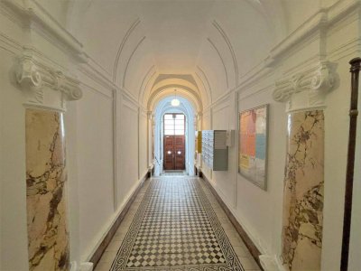 TOPLAGE - NÄHE AUGARTEN | PERFEKTE 5 ZIMMER | TRAUMHAFTER ALTBAU | U-BAHN NÄHE