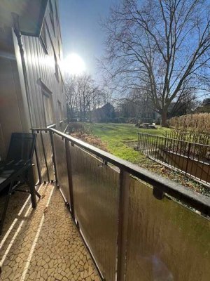 Nette, helle 3 Zimmer Wohnung mit Balkon  im EG