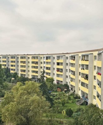 3 Zimmerwohnung im 1. OG mit Balkon