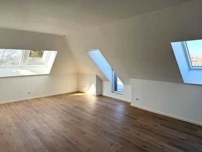 ERSTBEZUG: Exklusive 2-Zimmer-Penthouse Wohnung mit 18 m² Dachterrasse