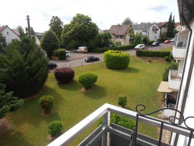 Backnang: 4 ZW.,2. OG. 2 Balkone, ruhige, zentrale Lage, PKW. Stellplatz  Garten
