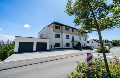Beste Wohnlage 4-Raum-Wohnung mit Balkon und Einbauküche in Göttschied