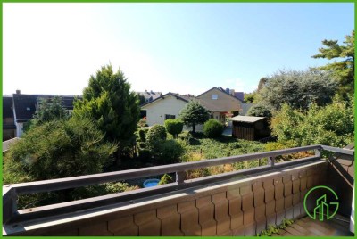 # LANGERWEHE # 3-Zimmer-Studio-Wohnung mit ca. 118 m², Balkon und PKW-Stellplatz.