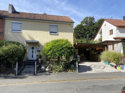 Attraktives Immobilienangebot Reiheneckhaus mit großem Grundstück und Ausbaupotenzial