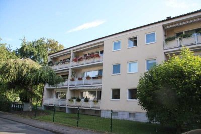 3 Zimmer Wohnung im Topzustand in ruhiger zentraler Lage von Frankfurt - Unterliederbach
