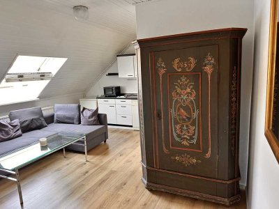 Gemütliche 2 Zi-DG-Wohnung, möbliert