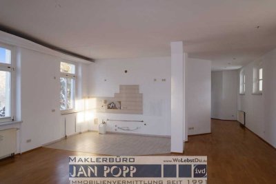 Lichtdurchflutete, offen gestaltete Wohnung mit Doppelgarage