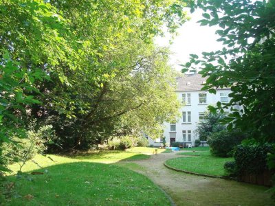 Verkauft! - Großzügige Dachgeschoss-ETW (ca. 118 m²) am Nordpark in Uni-Nähe Essen