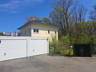 Repräsentative Villa mit 5,5 Zimmern in Berlin-Kladow (Spandau)