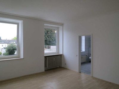 Helle 3-Zimmer-Wohnung mit 101 m² im 3. OG