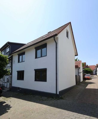 Vollständig Saniertes Einfamilienhaus in Hammersbach – Bezugsfertig & Energieeffizient!