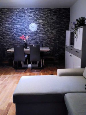 Auf Zeit und möbliert: 3-Raum-Wohnung mit Einbauküche in München Pasing