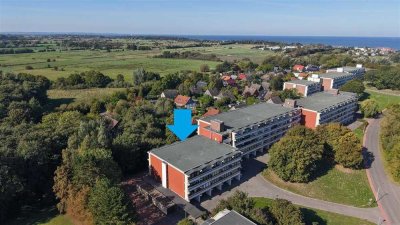 Bezugsfreie 1-Zimmer-Whg. mit Aufzug, Balkon und Stellplatz nah am Strand // Schönberg, Kalifornien
