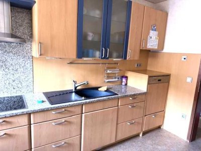 Günstiges, gepflegtes 5-Zimmer-Einfamilienhaus mit EBK in Eichenbühl